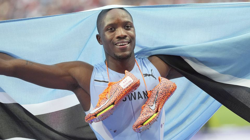 Campeão olímpico dos 200m 'arrasa' Noah Lyles: «Não sou arrogante como ele»