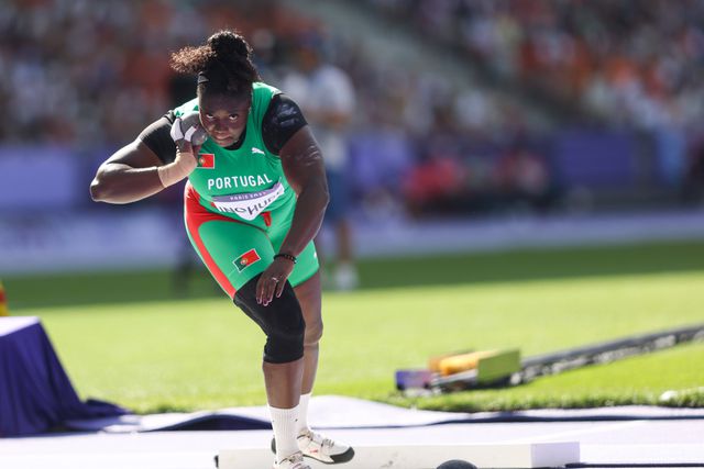 Paris 2024: Inchude conquista diploma com 8.º lugar no peso