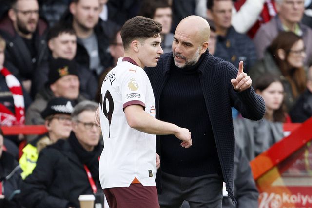 Guardiola confirma saída de Álvarez: «Se não está feliz...»