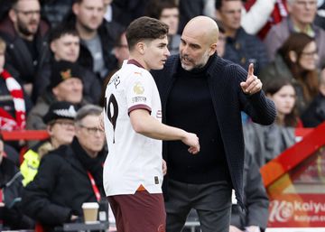 Guardiola confirma saída de Álvarez: «Se não está feliz...»