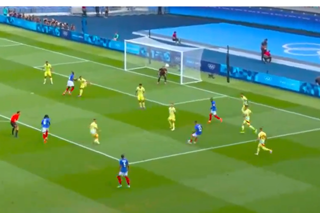 Vídeo: o incrível erro que deu (curta) vantagem à França contra a Espanha