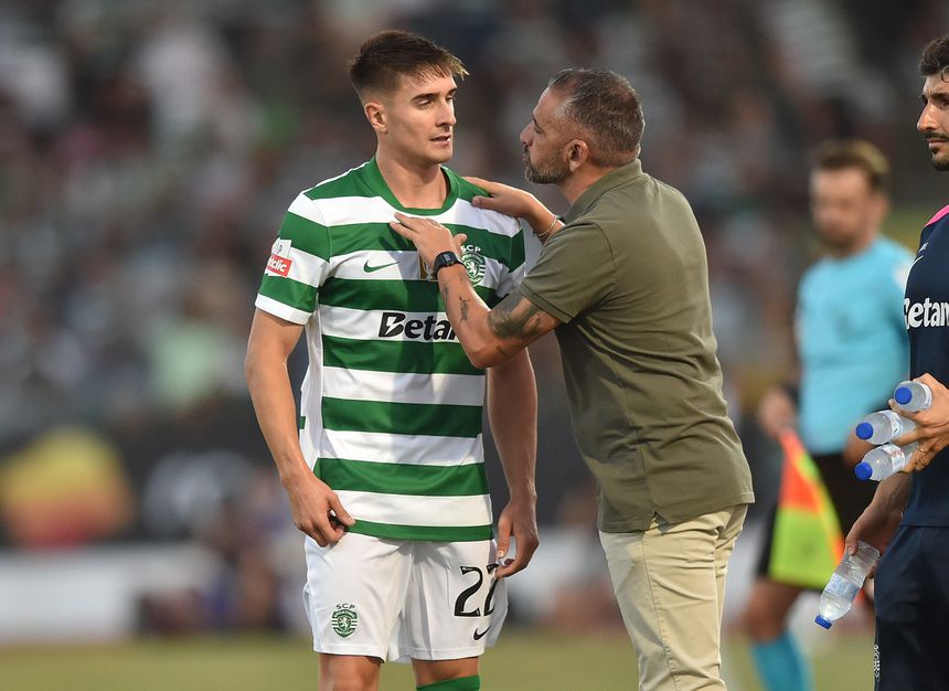 Rui Borges tem escolhido Iván Fresneda para o lado direito da defesa - Foto: Miguel Nunes