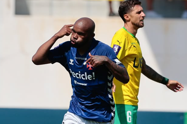 Eduardo Love festeja golo. Foto Belenenses