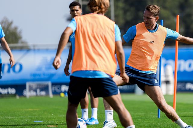 Dragões em ação no Olival na manhã deste sábado (Foto: FC Porto)