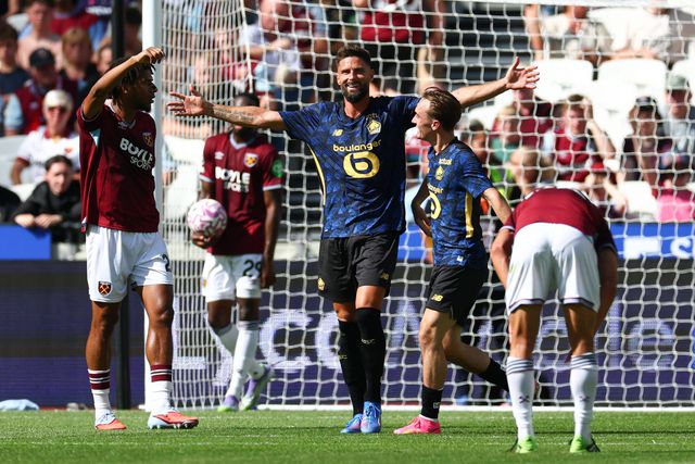 Félix Correia no empate do Lille em Inglaterra