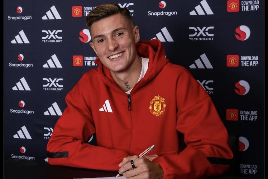 Benjamin Sesko  (foto Man United)