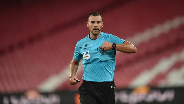 Marco Silva e Durán foram protestar com o árbitro no final do jogo