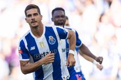 André Silva inaugurou o marcador logo ao minuto 9 no FC Porto-Alverca (IMAGO)