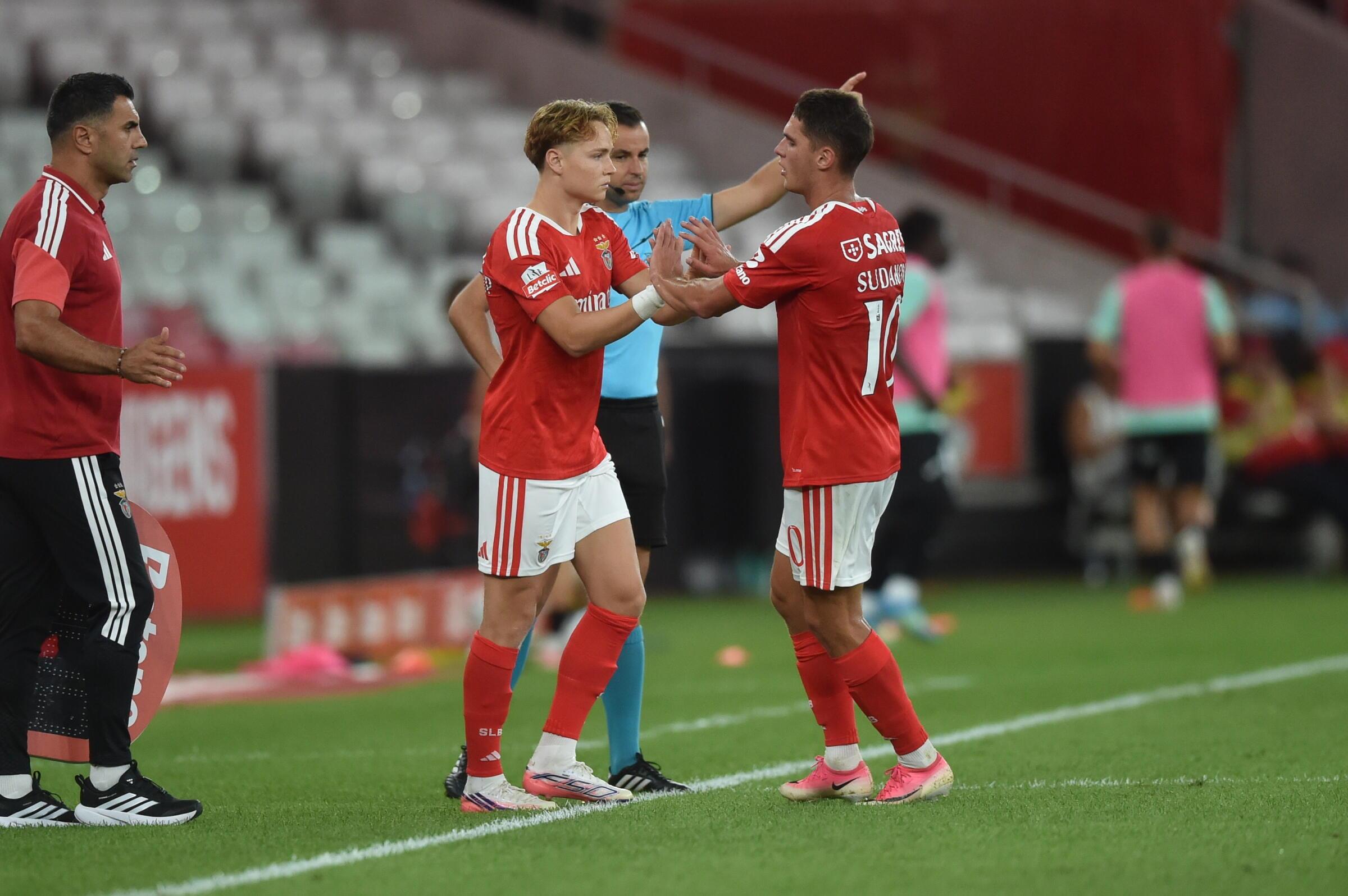Benfica-Académico de Viseu (Foto: Miguel Nunes)