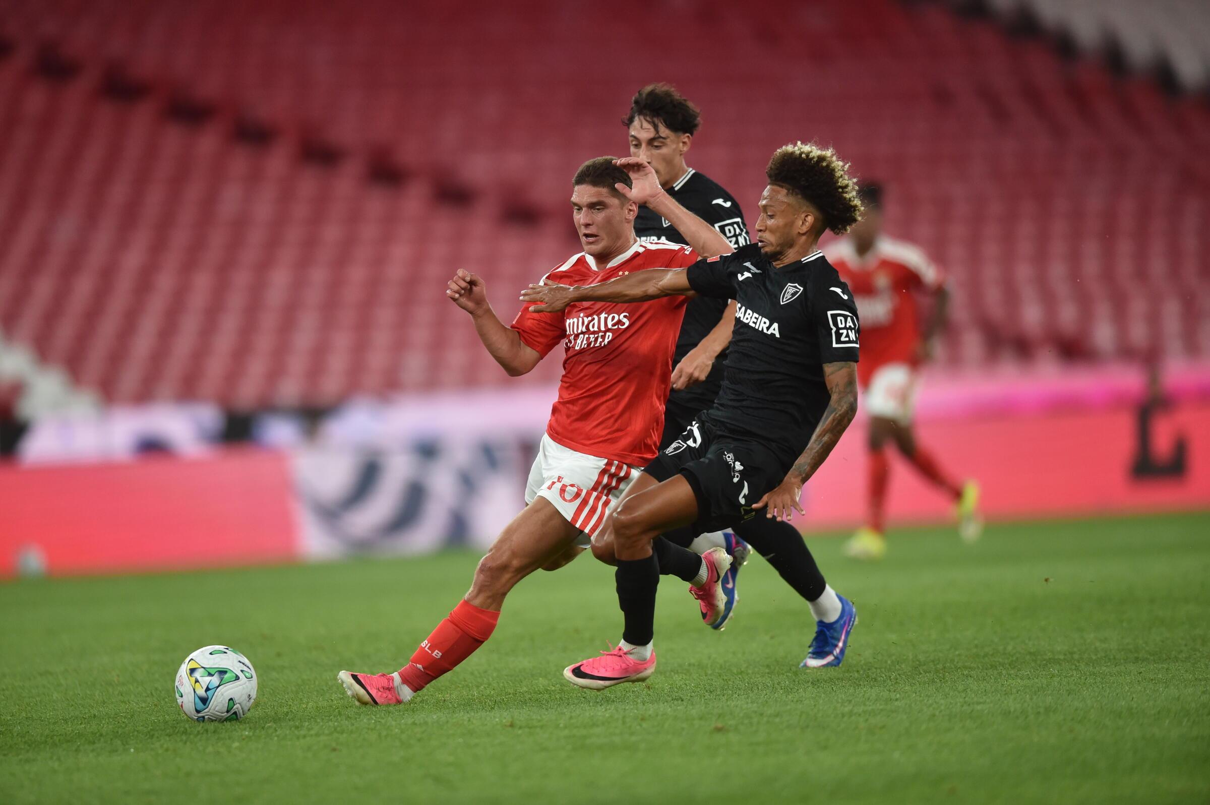 Benfica-Académico de Viseu (Foto: Miguel Nunes)