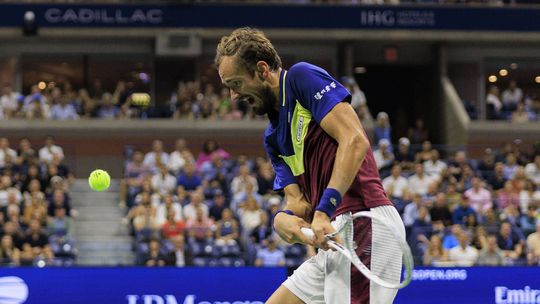 US Open: Daniil Medvedev bate Carlos Alcaraz e vai defrontar Djokovic na final