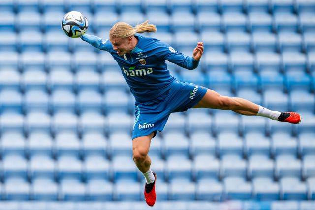 «Era Haaland-Mbappé? Messi e Ronaldo continuam a fazer coisas loucas...»