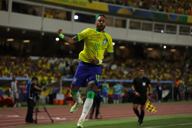 Neymar passa Pelé em golos na seleção brasileira: «Não quer dizer que seja o melhor»