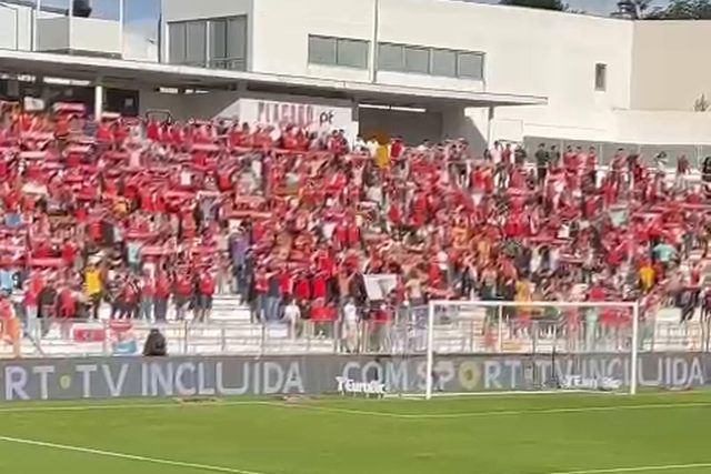 Adeptos do SC Braga recebem assim a equipa em Moreira de Cónegos