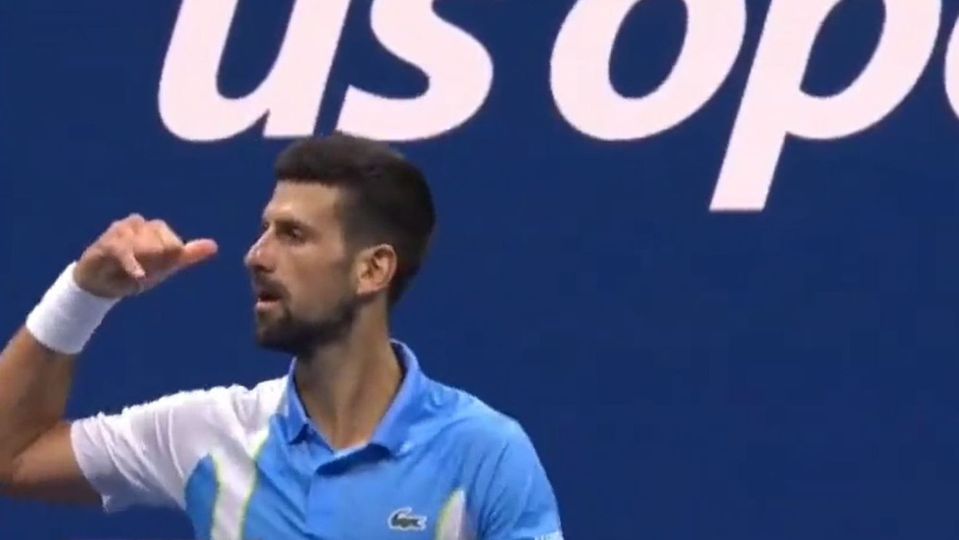 Polémica: Djokovic imita festejo de Shelton depois de o derrotar (vídeo)