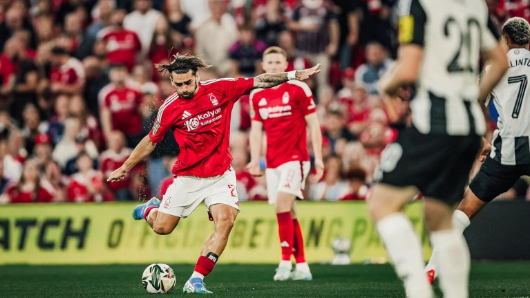 Jota Silva já conquista prémios no Nottingham Forest