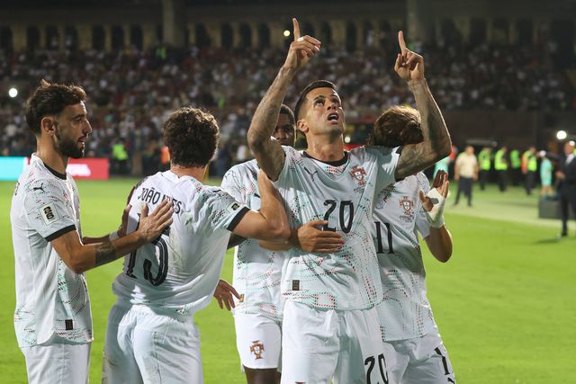 Lateral direito? «Poderá haver uma gestão camuflada com a estratégia»