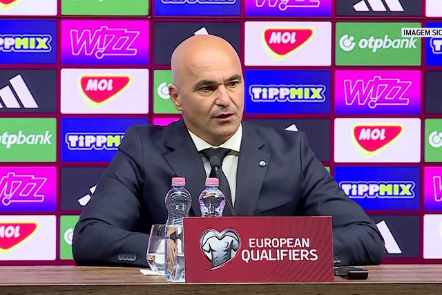 Roberto Martínez e a exibição de Rúben Neves a central: «Gostei do que ele fez»