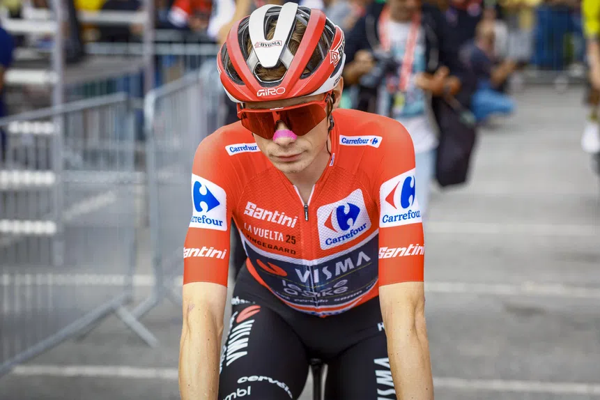 Vuelta ao caos! Vingegaard VAR interrompido