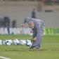 Um mau relvado prejudica o negócio-futebol. Foto Rui Raimundo