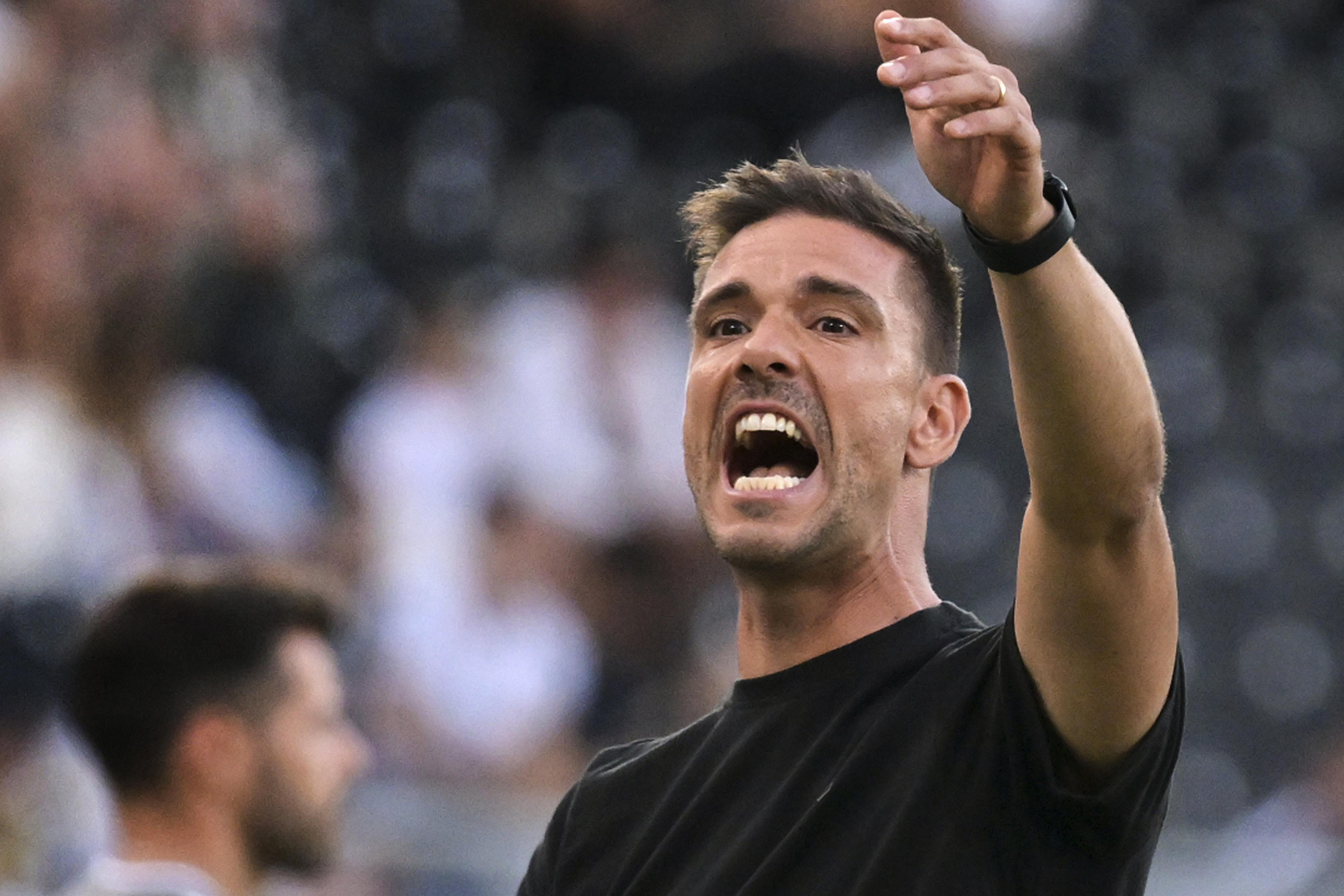 O treinador do Vitória de Guimarães, Tiago Margarido - Foto: FERNANDO VELUDO/LUSA
