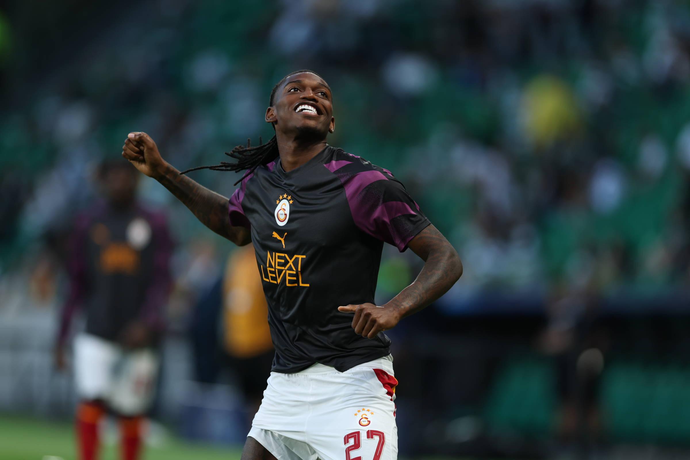 Rafael Leão no aquecimento do Sporting-Galatasaray - Foto: Imago