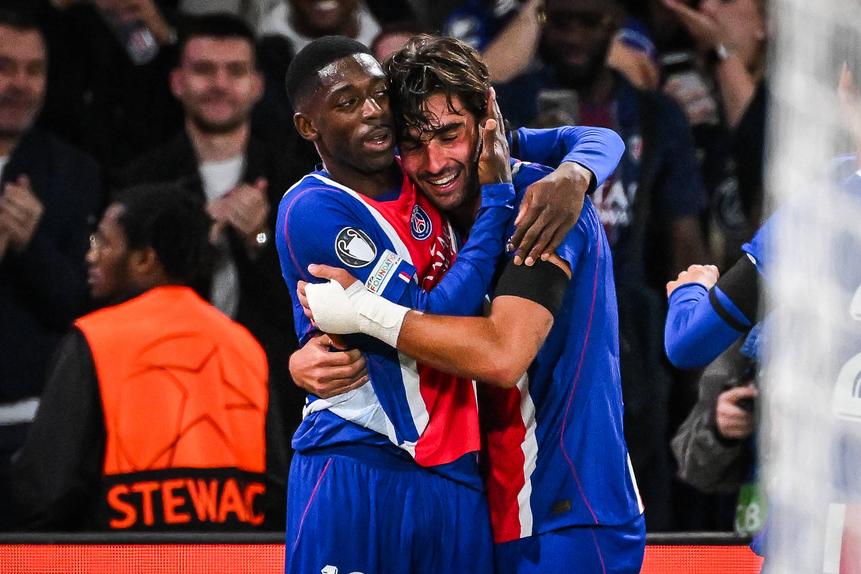 Dembelé e Ferran Torres estavam de pé quente e construiram a goleada do PSG frente ao Slovan Bratislava - FOTO: IMAGO