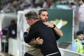 Vasco Botelho da Costa abraça Marco Silva - Foto Catarina Morais/Kapta+