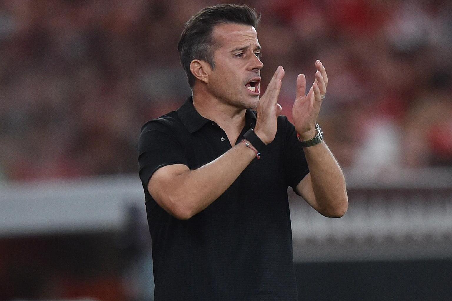 Marco Silva colocou o Benfica a jogar o dobro e quase sem reforços — Foto: MIGUEL NUNES
