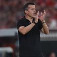 Marco Silva colocou o Benfica a jogar o dobro e quase sem reforços — Foto: MIGUEL NUNES