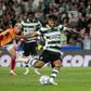 Luis Suárez sofreu e converteu penálti - Foto: IMAGO