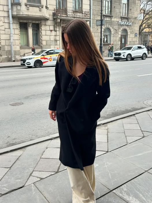 Instagram/Zeynep Mestan