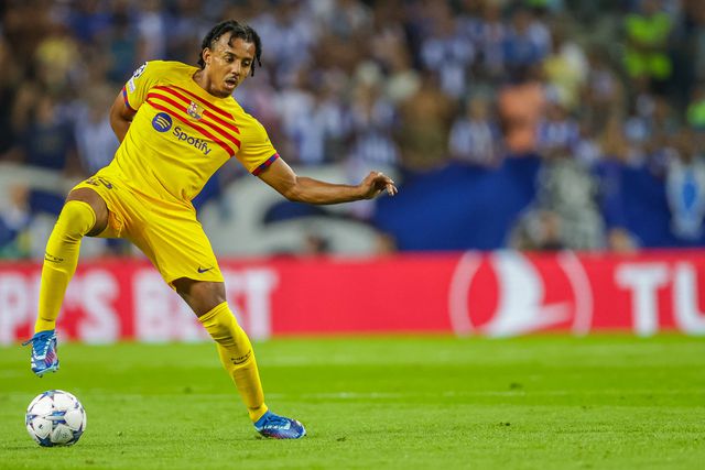 Koundé lesiona-se e é baixa no Barcelona para o 'El Clásico’