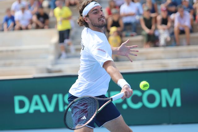 Tsitsipas eliminado do Masters de Xangai