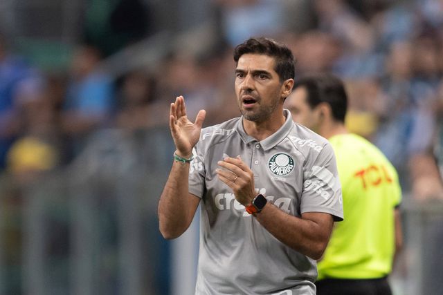 Abel Ferreira após derrota: «Os adeptos gostam do Palmeiras, mas gostam mais de ganhar»