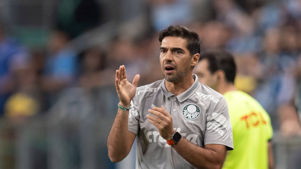 Abel Ferreira após derrota: «Os adeptos gostam do Palmeiras, mas gostam mais de ganhar»