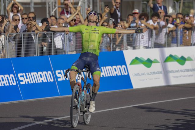 Matej Mohoric campeão do mundo de Gravel