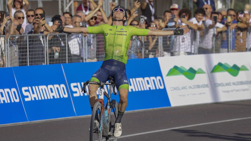 Matej Mohoric campeão do mundo de Gravel