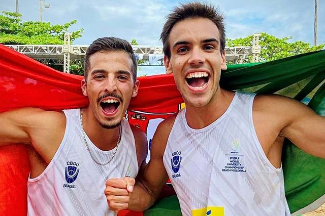 Pedrosa e Campos vencem e 'espreitam' 1/16 de final do Mundial