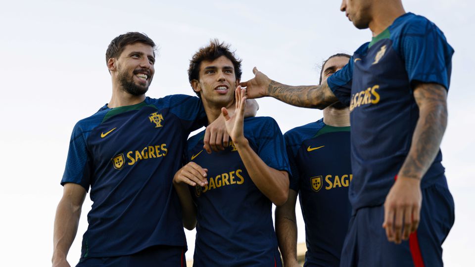 Dia 1 da Seleção Nacional: o estreante João Neves e muitos sorrisos (fotogaleria)