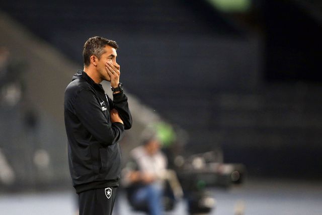 Marçal e a vitória do Botafogo após saída de Lage: «Voltámos a fazer arroz com feijão, o simples dá certo»