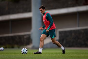 Treino da Seleção Nacional com uma ausência