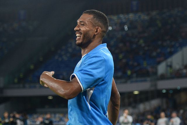 Juan Jesus: «Nunca mais me sentirei seguro em Nápoles, tentaram roubar-me o carro»