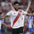 Goleador do River Plate acusado de maus-tratos aos filhos de 7 e 10 anos