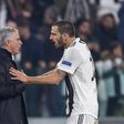 Bonucci elogia Mourinho: «A experiência dele acrescenta muito ao Fenerbahçe»