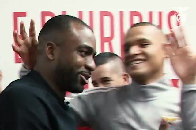 Há um campeão do Mundo na Luz: Arthur regressou ao Benfica