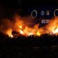Momento de pirotecnia durante o clássico entre FC Porto e Benfica, a contar para a Liga