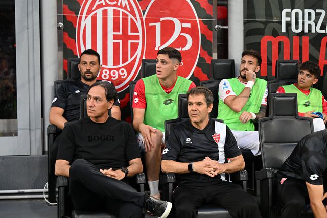 Alessandro Nesta, ex-jogador do Milan e agora treinador sem clube