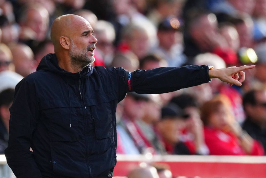 Pep Guardiola, treinador do Manchester City