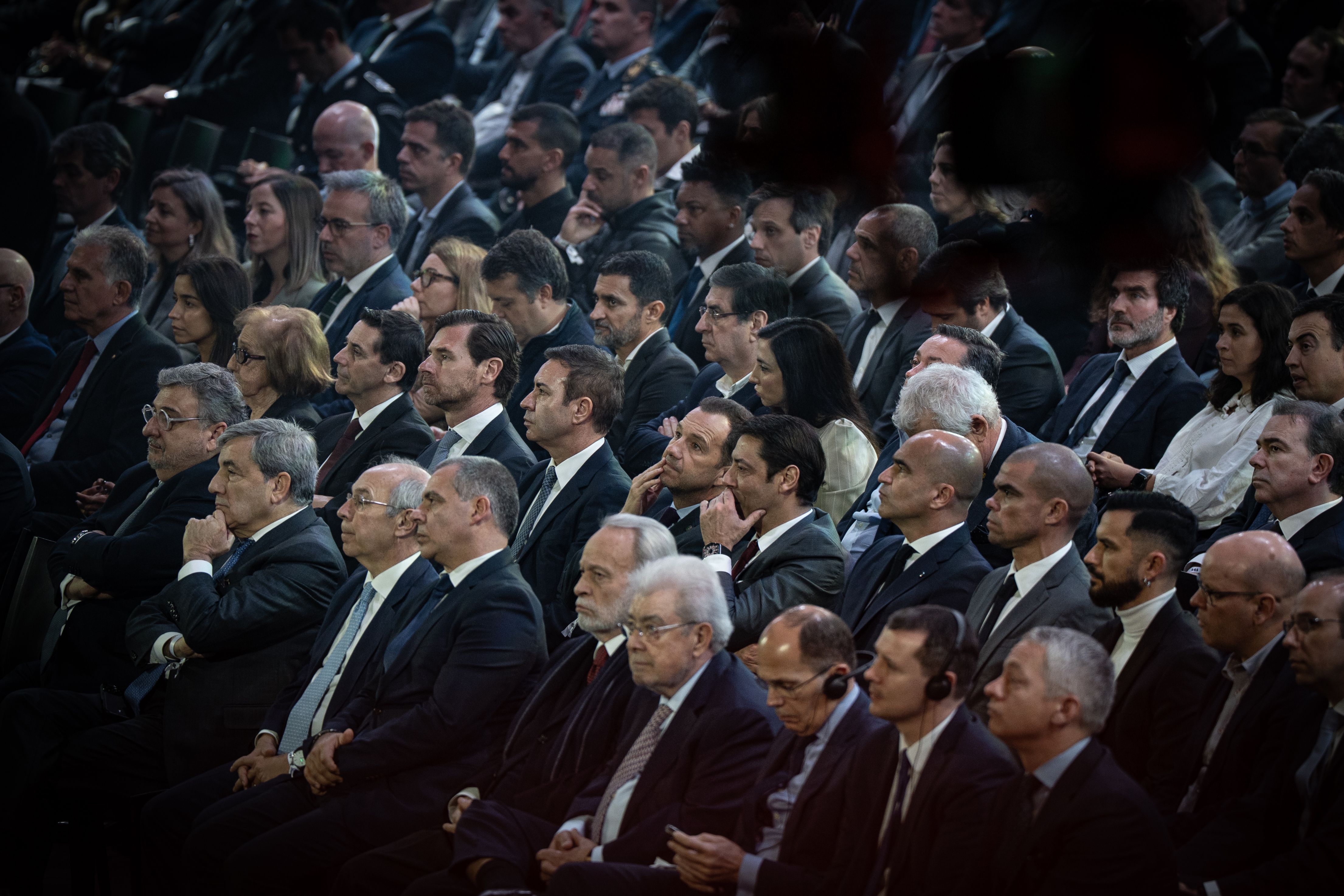 André Villas-Boas, António Salvador, Frederico Varandas e Rui Costa (segunda fila) - Foto: ANDRÉ CARVALHO